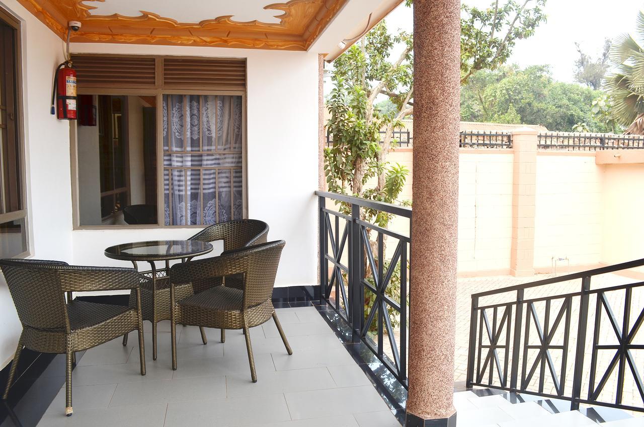 Mt. Zion Hotel Annex Kampala Esterno foto