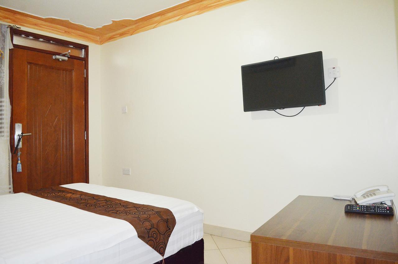 Mt. Zion Hotel Annex Kampala Esterno foto