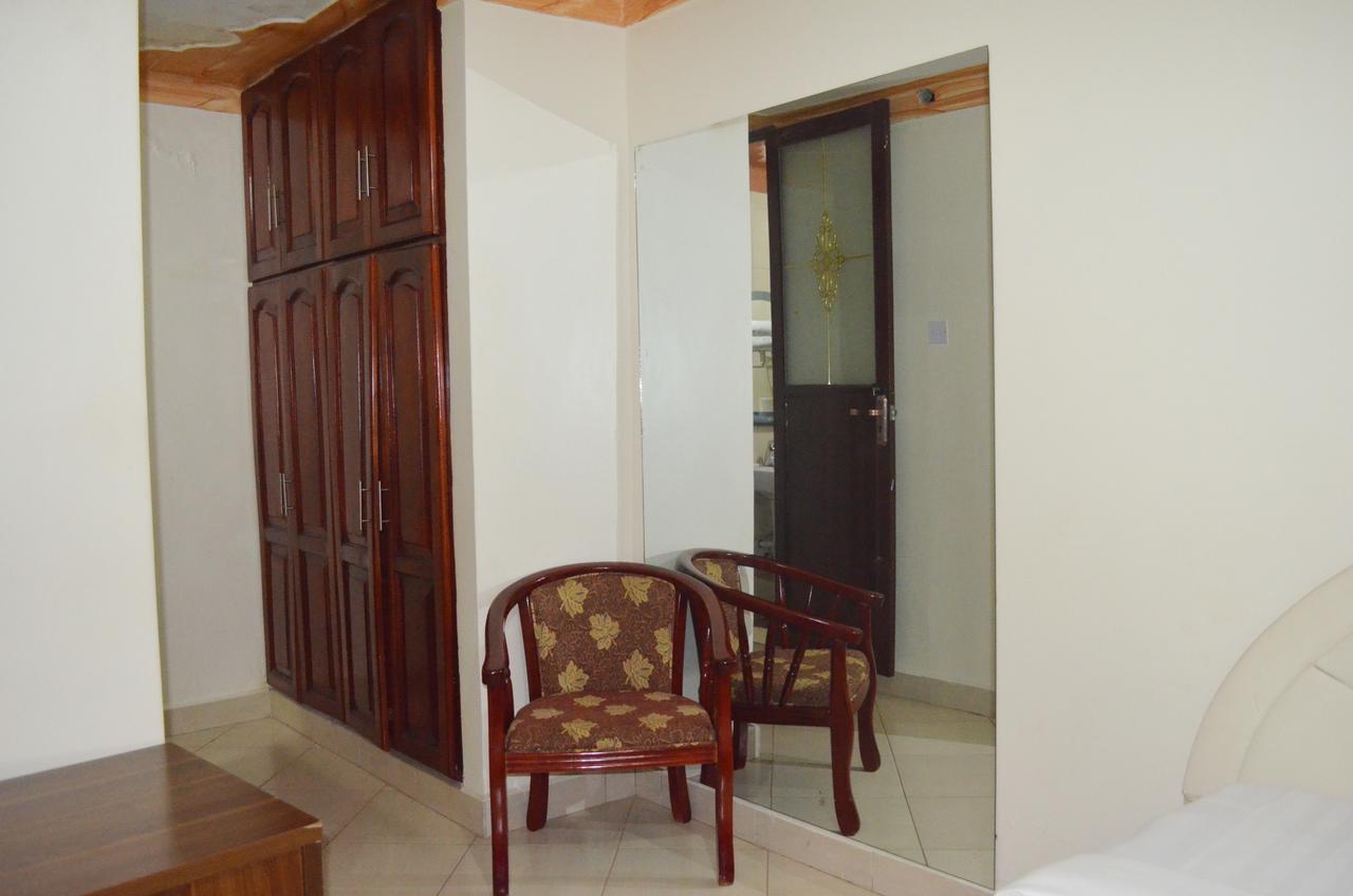 Mt. Zion Hotel Annex Kampala Esterno foto