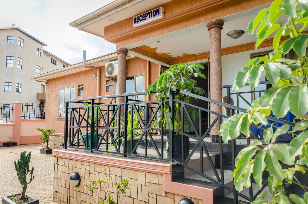 Mt. Zion Hotel Annex Kampala Esterno foto
